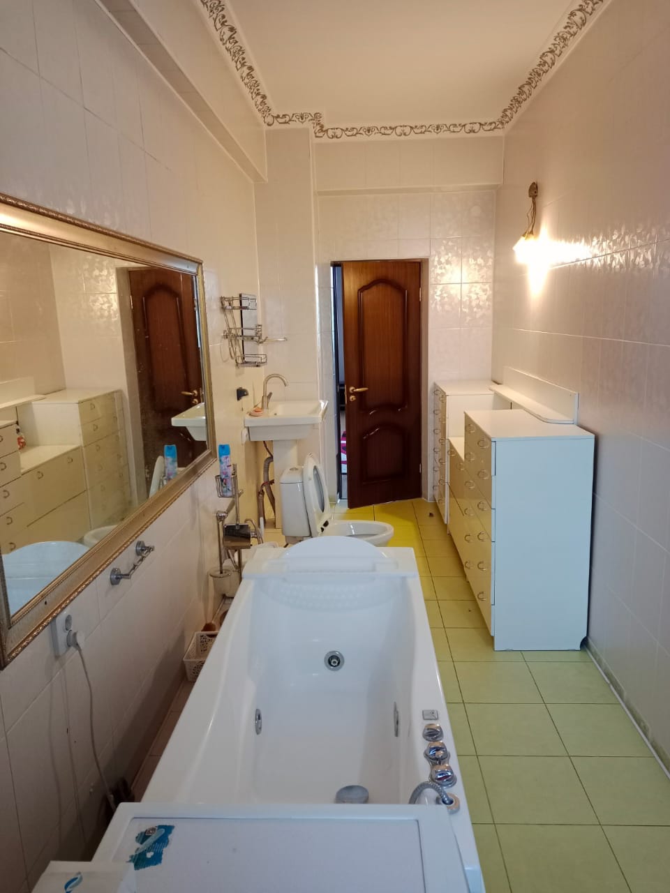 5-комнантная квартира, 191.1 м²,Кабанбай Батыра за 52 000 000