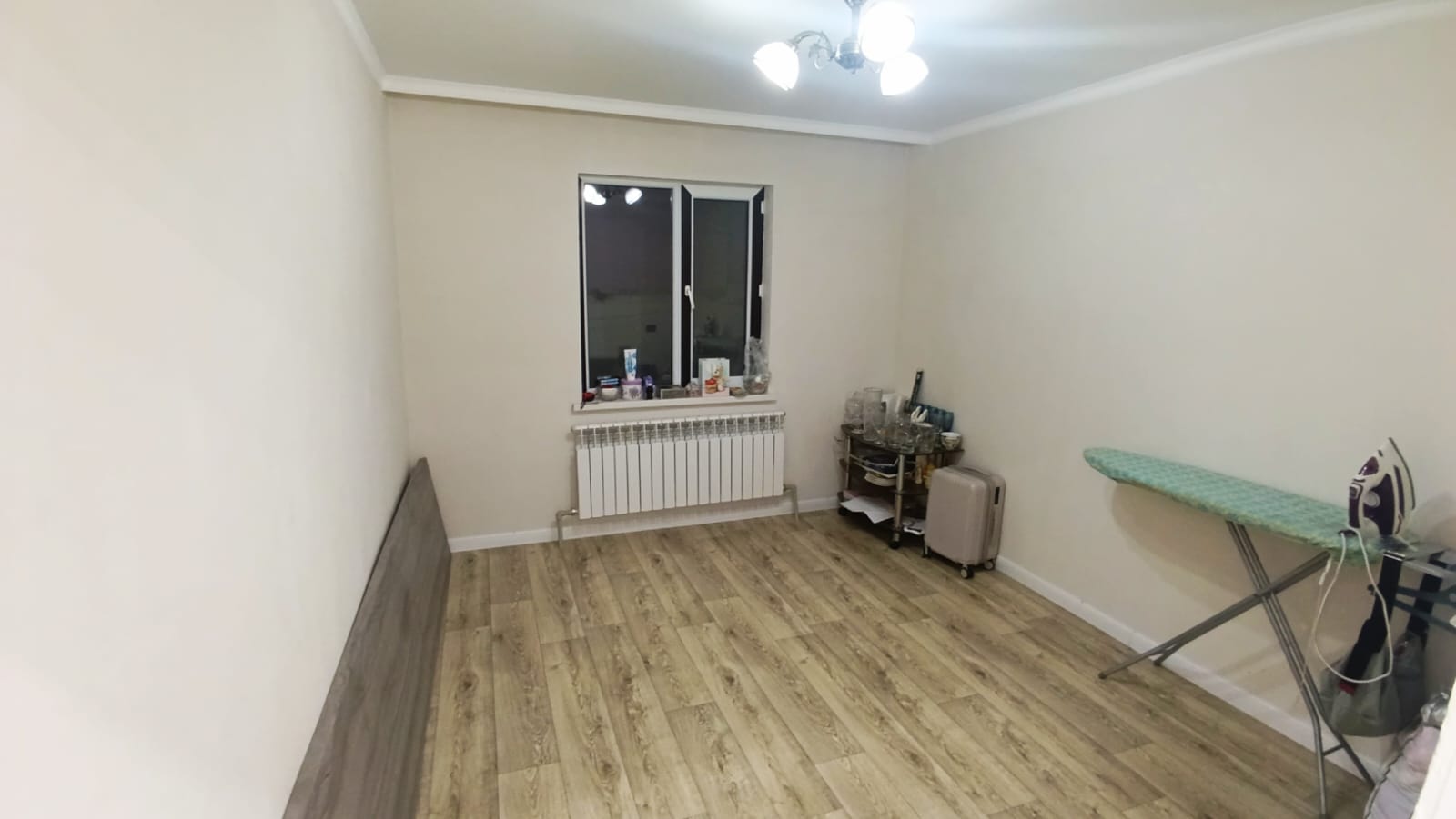 4-комнантный квартира, 100.0 м²,Ескельды Би за 300 000