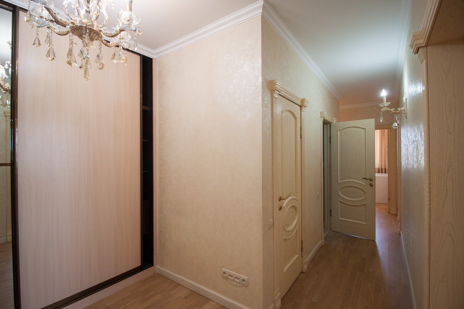 4-комнантная квартира, 102.0 м²,Каратал за 37 000 000