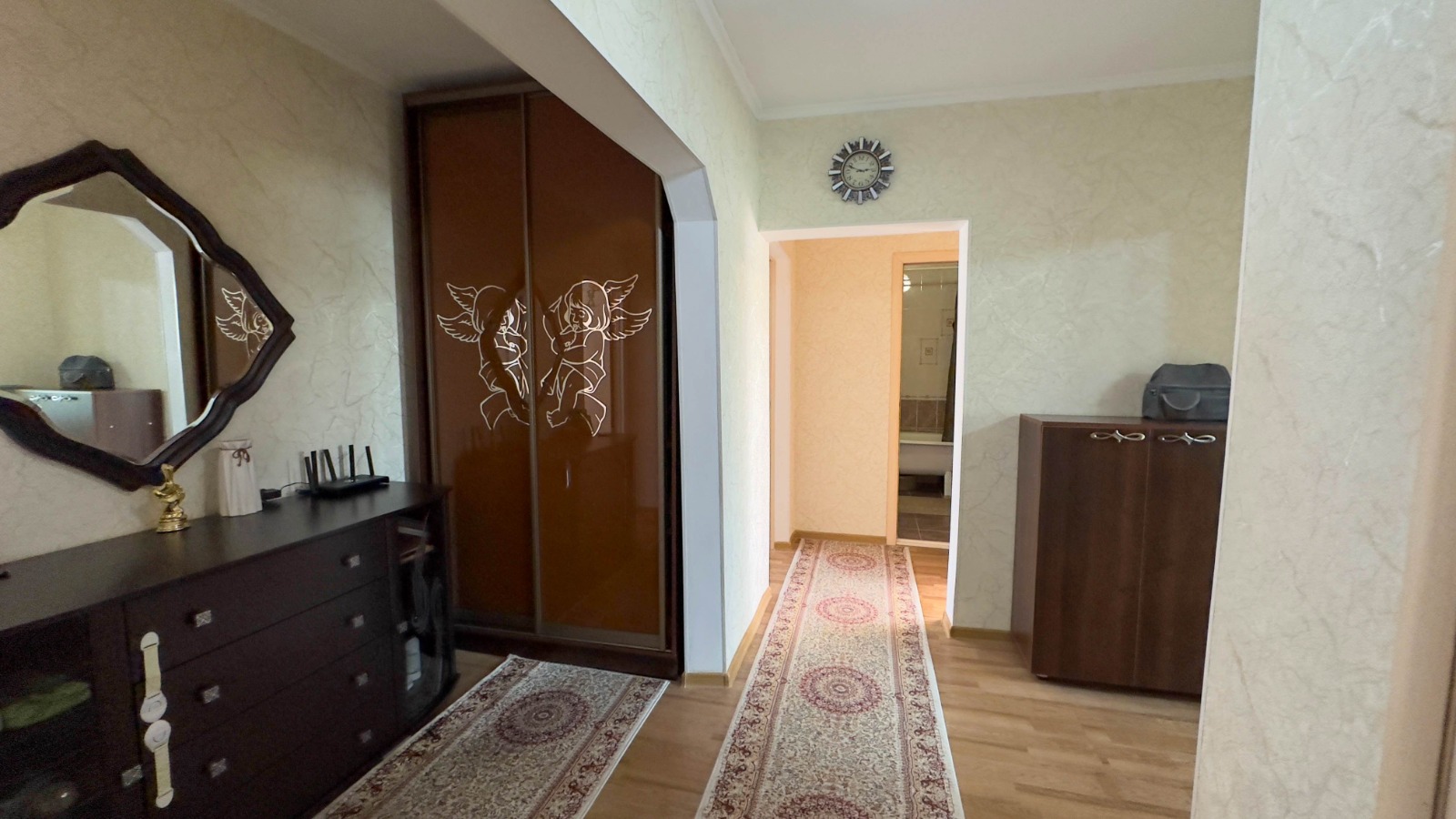 4-комнантная квартира, 90.0 м²,Радищева за 24 700 000