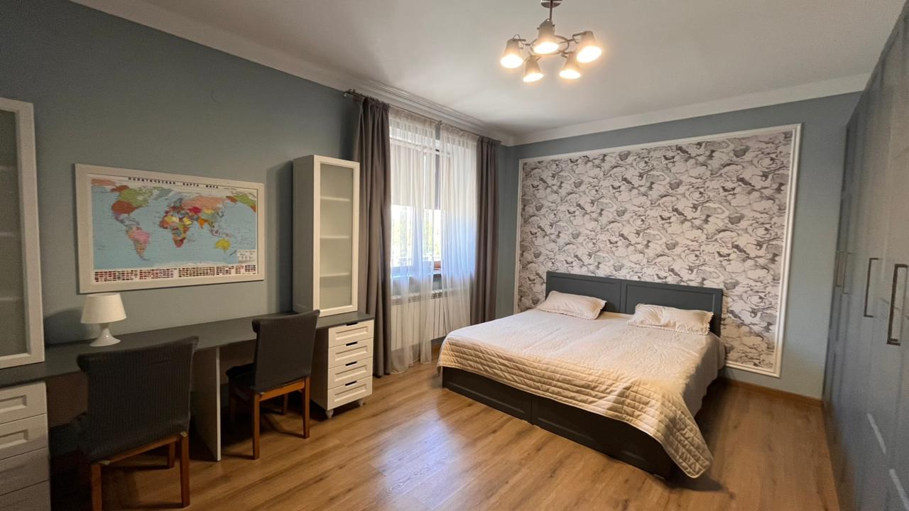 5-комнантный квартира, 180.0 м²,Калиева за 95 000 000