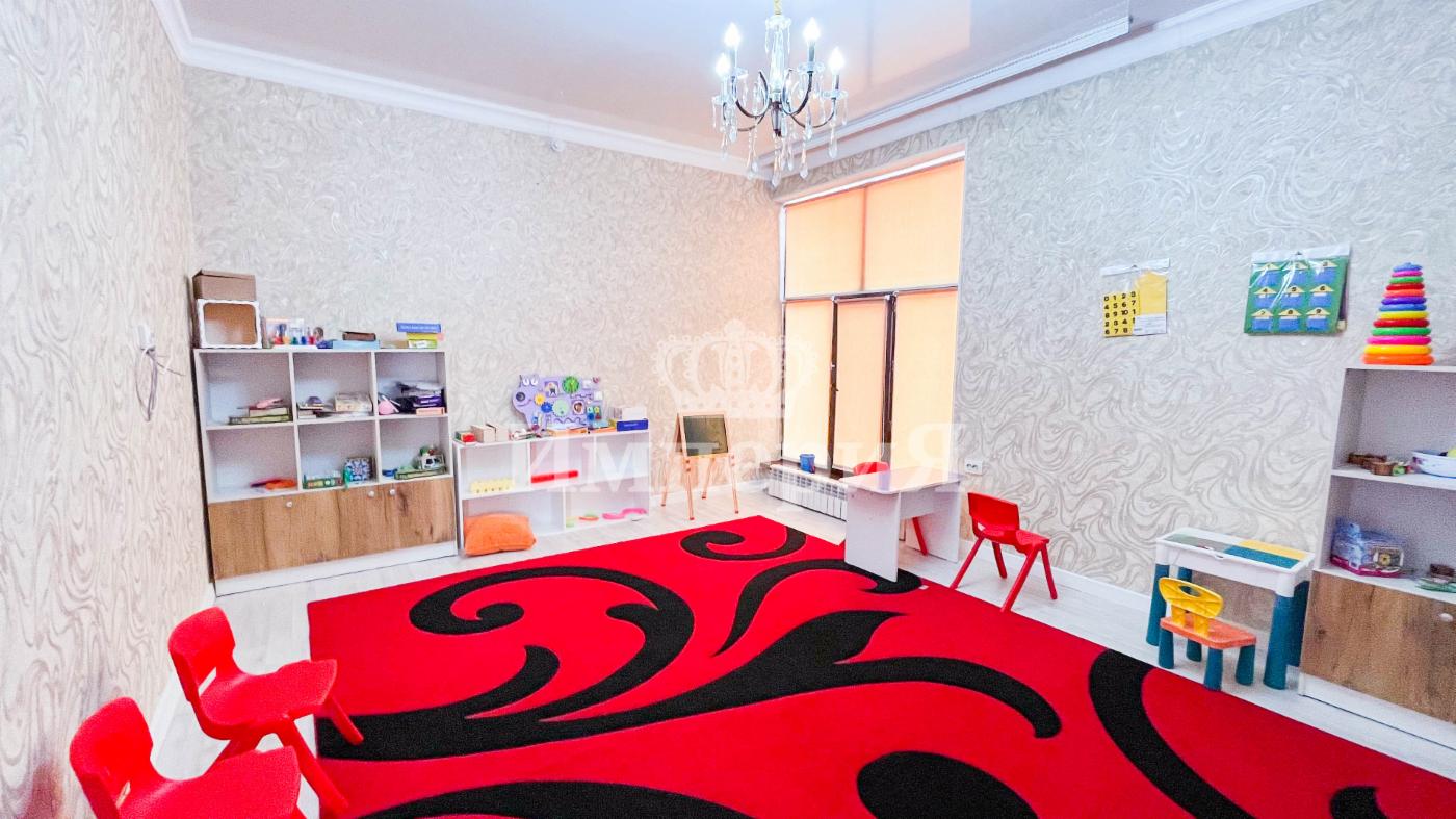 7-комнантный квартира, 480.0 м²,Сыртанова за 150 000 000