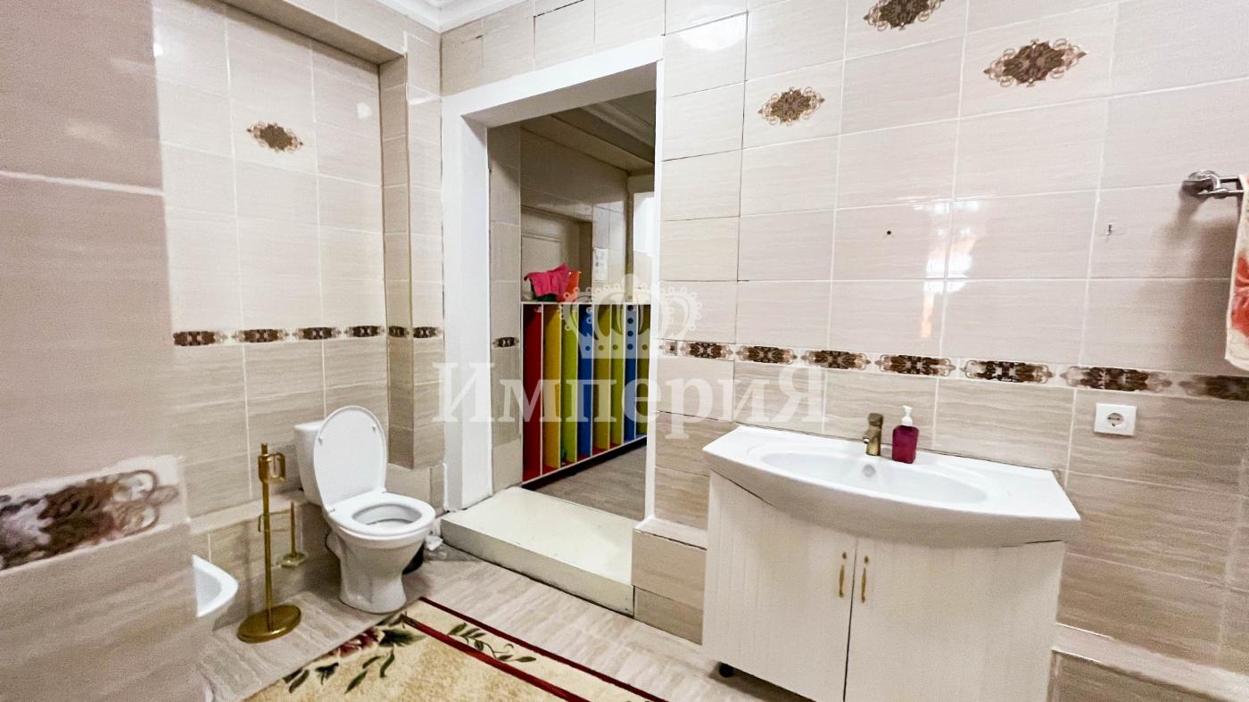 7-комнантный квартира, 480.0 м²,Сыртанова за 150 000 000