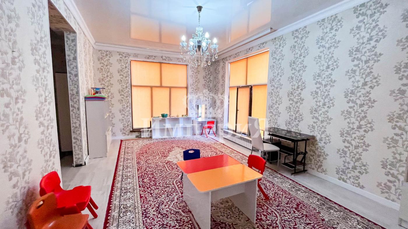 7-комнантный квартира, 480.0 м²,Сыртанова за 150 000 000