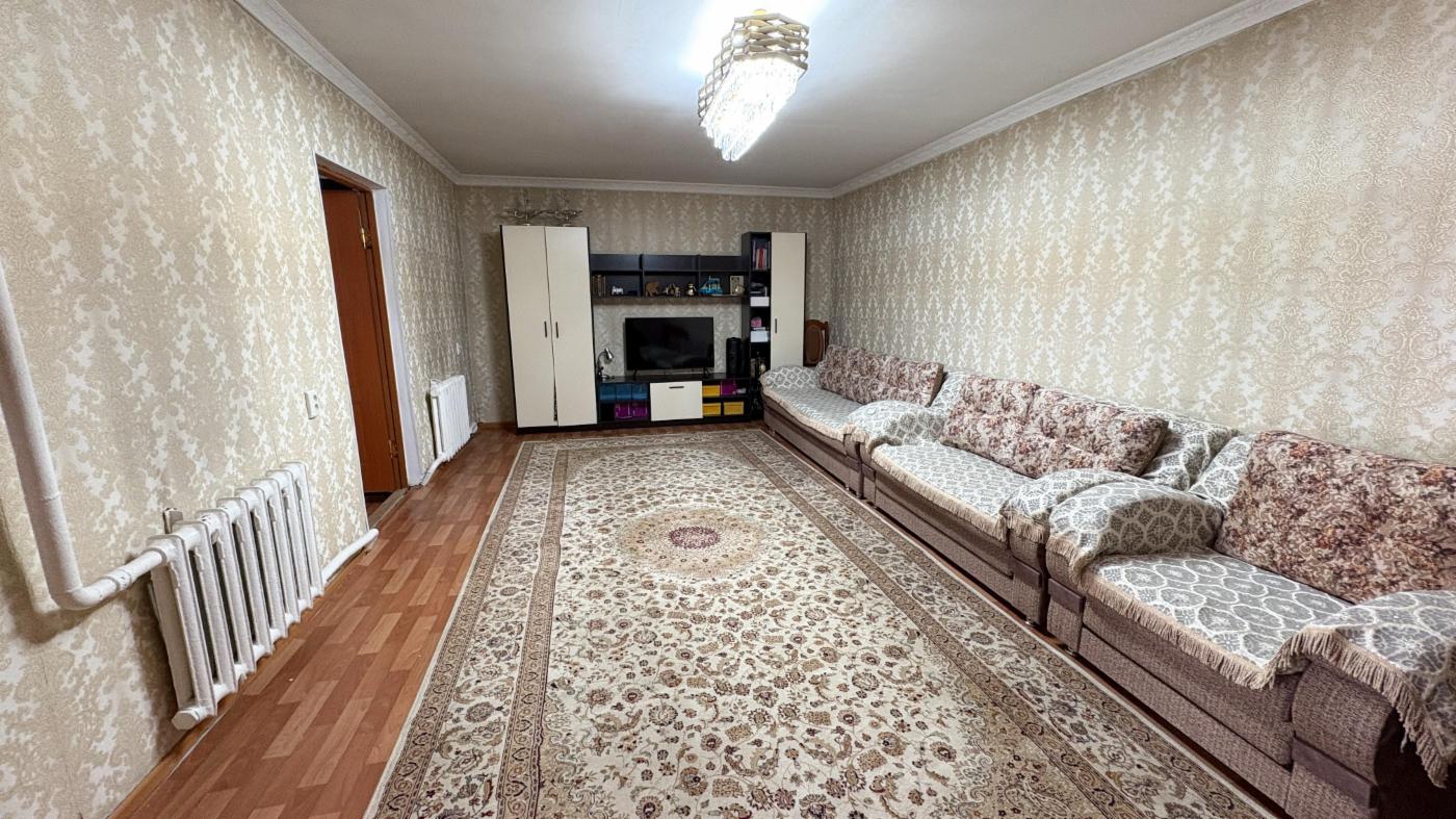 3-комнантный квартира, 68.0 м²,Байсеитова за 11 000 000