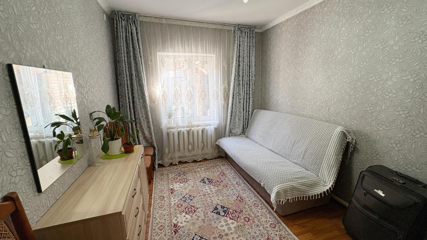 3-комнантный квартира, 68.0 м²,Байсеитова за 10 000 000