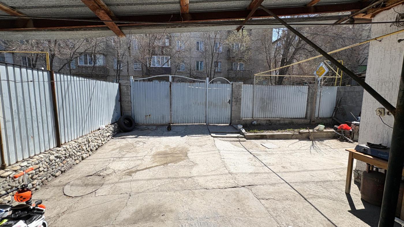 3-комнантный квартира, 68.0 м²,Байсеитова за 11 000 000