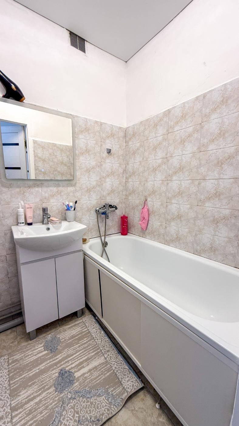 2-комнантная квартира, 46.0 м²,Военный городок за 15 500 000