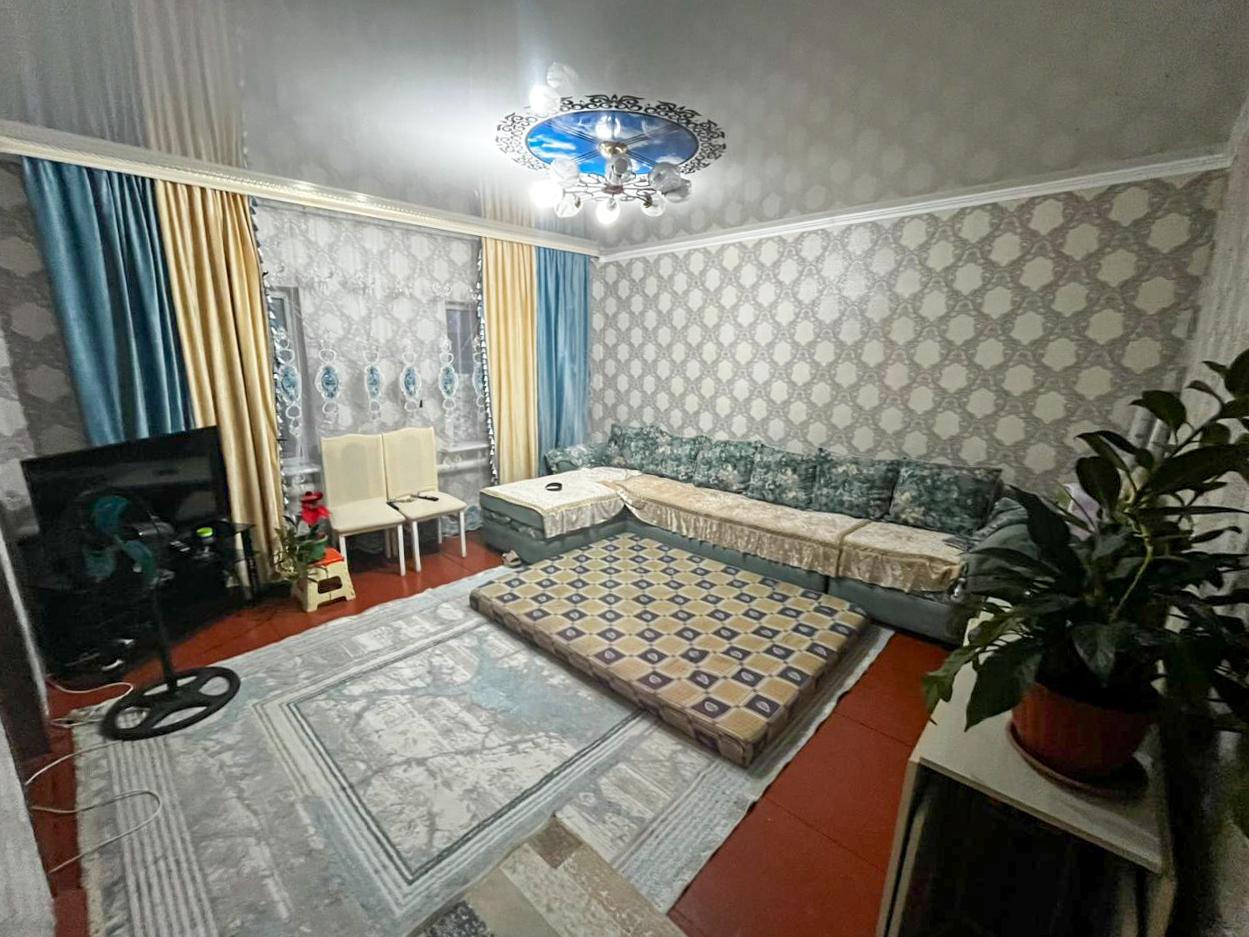 4-комнантный квартира, 65.0 м²,Жабаева за 18 000 000