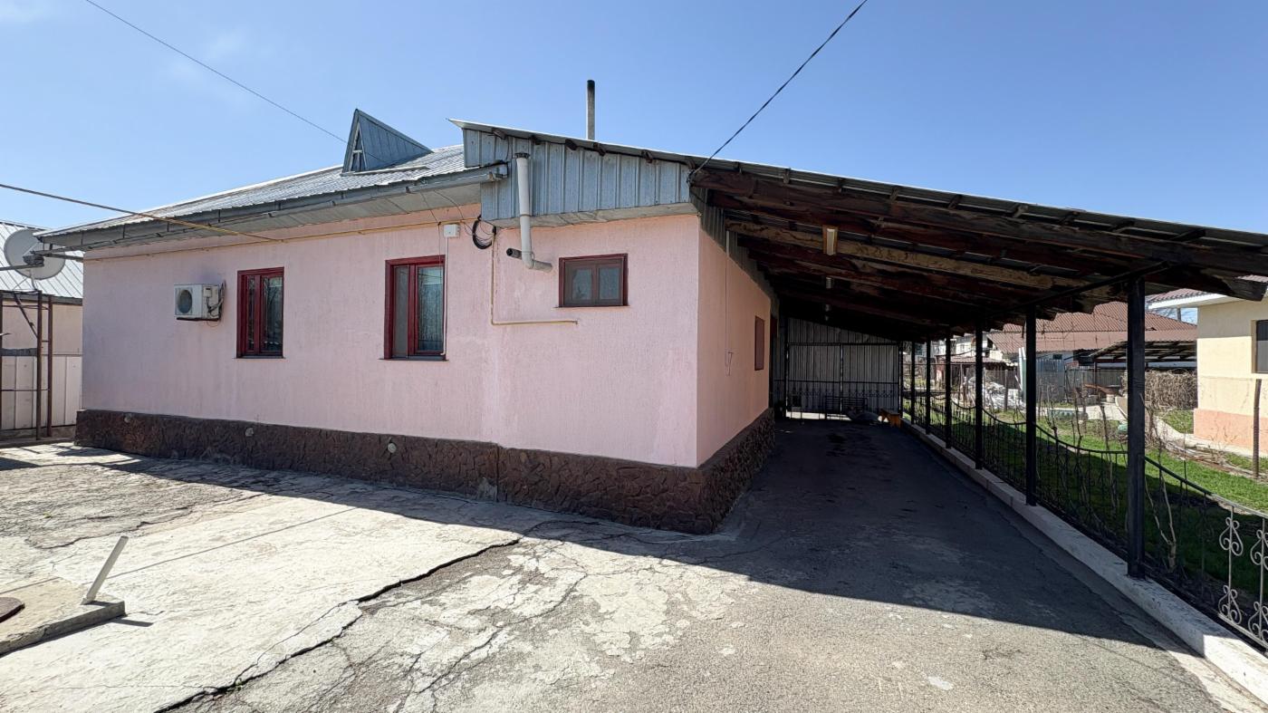 4-комнантный квартира, 110.0 м²,Тыныбаева за 25 000 000