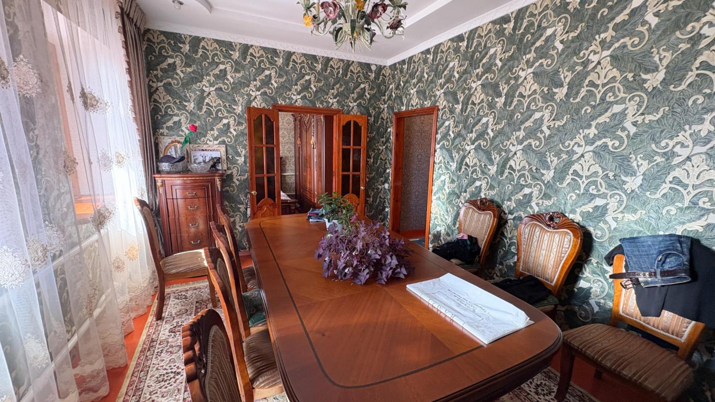 4-комнантный квартира, 110.0 м²,Тыныбаева за 25 000 000