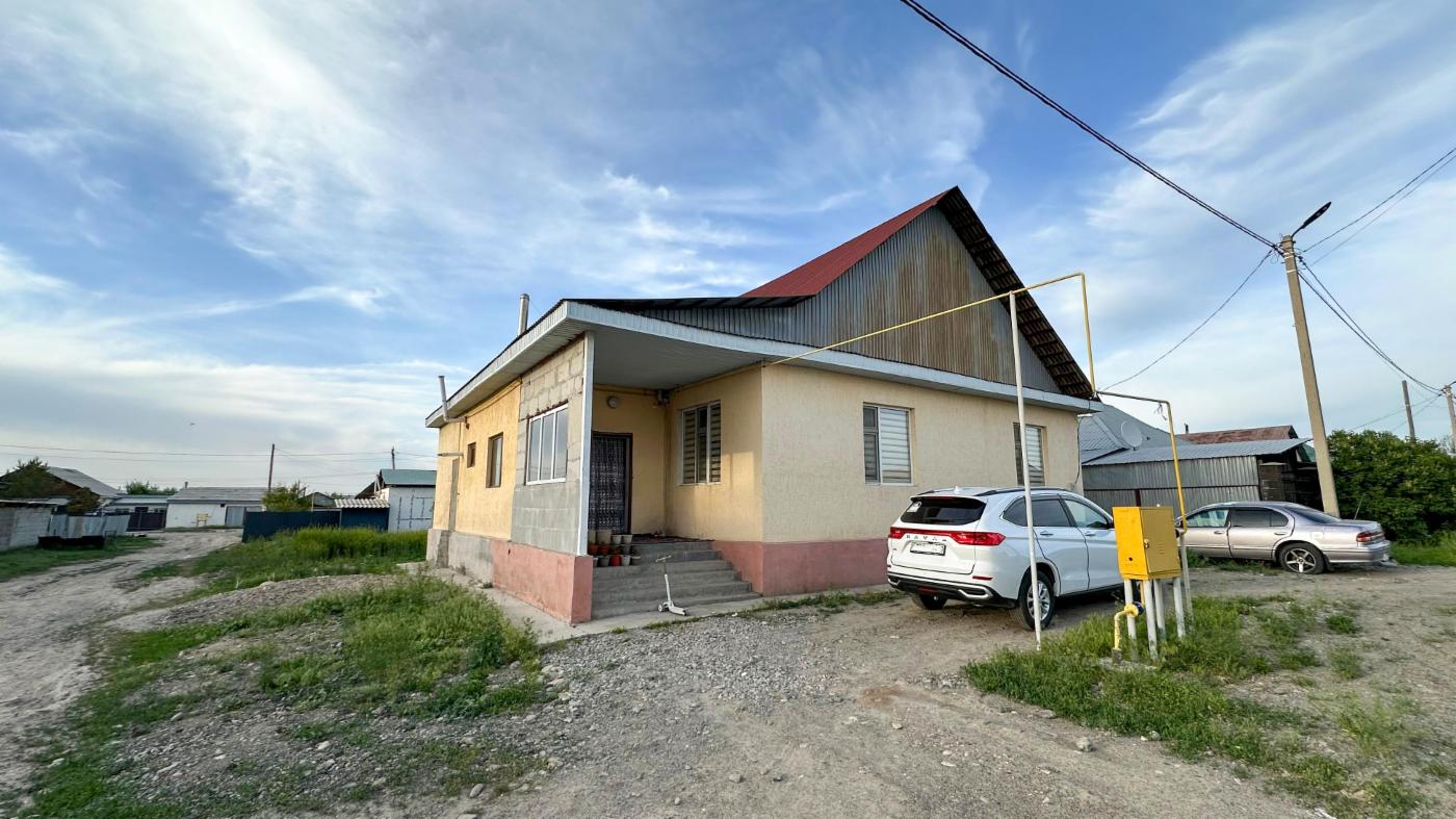5-комнантный квартира, 141.0 м²,Амангельды за 40 000 000