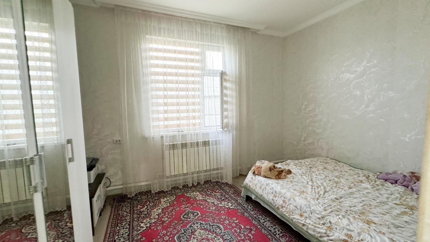 5-комнантный квартира, 141.0 м²,Амангельды за 40 000 000