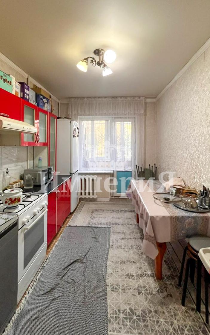 4-комнантная квартира, 77.0 м²,Валиханова за 27 000 000