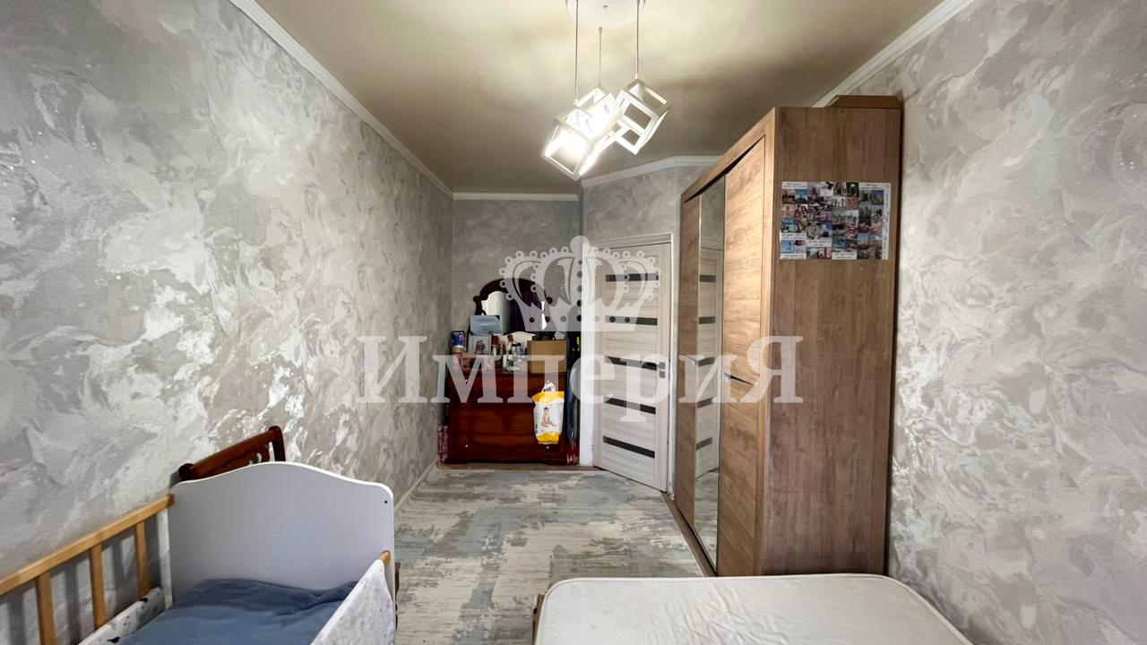 4-комнантная квартира, 77.0 м²,Валиханова за 27 000 000