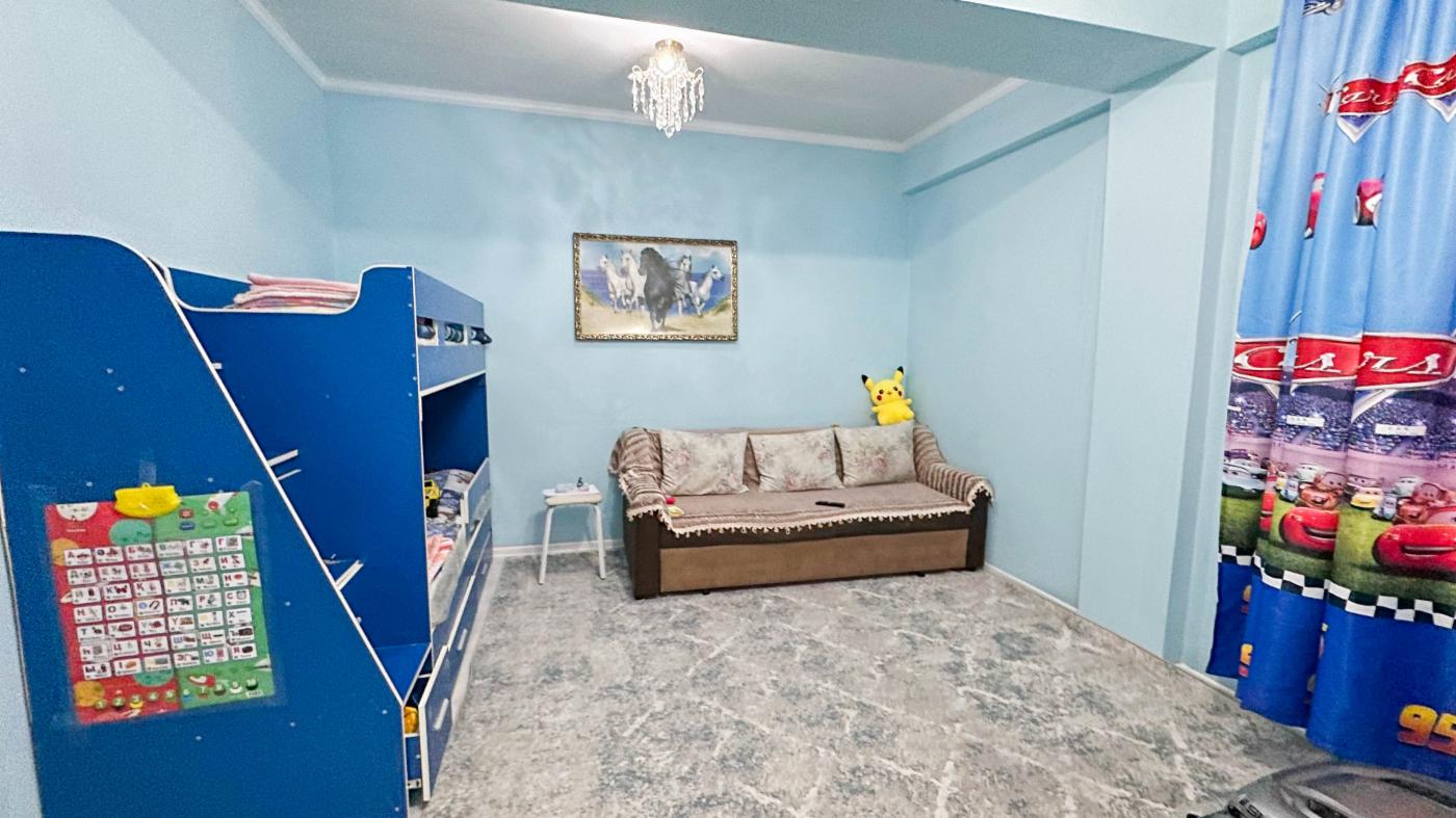 4-комнантная квартира, 130.0 м²,мкр Самал за 45 000 000