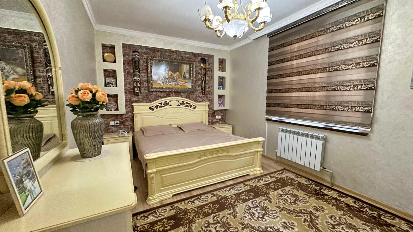 7-комнантный квартира, 223.0 м²,Гаухар Ана за 130 000 000