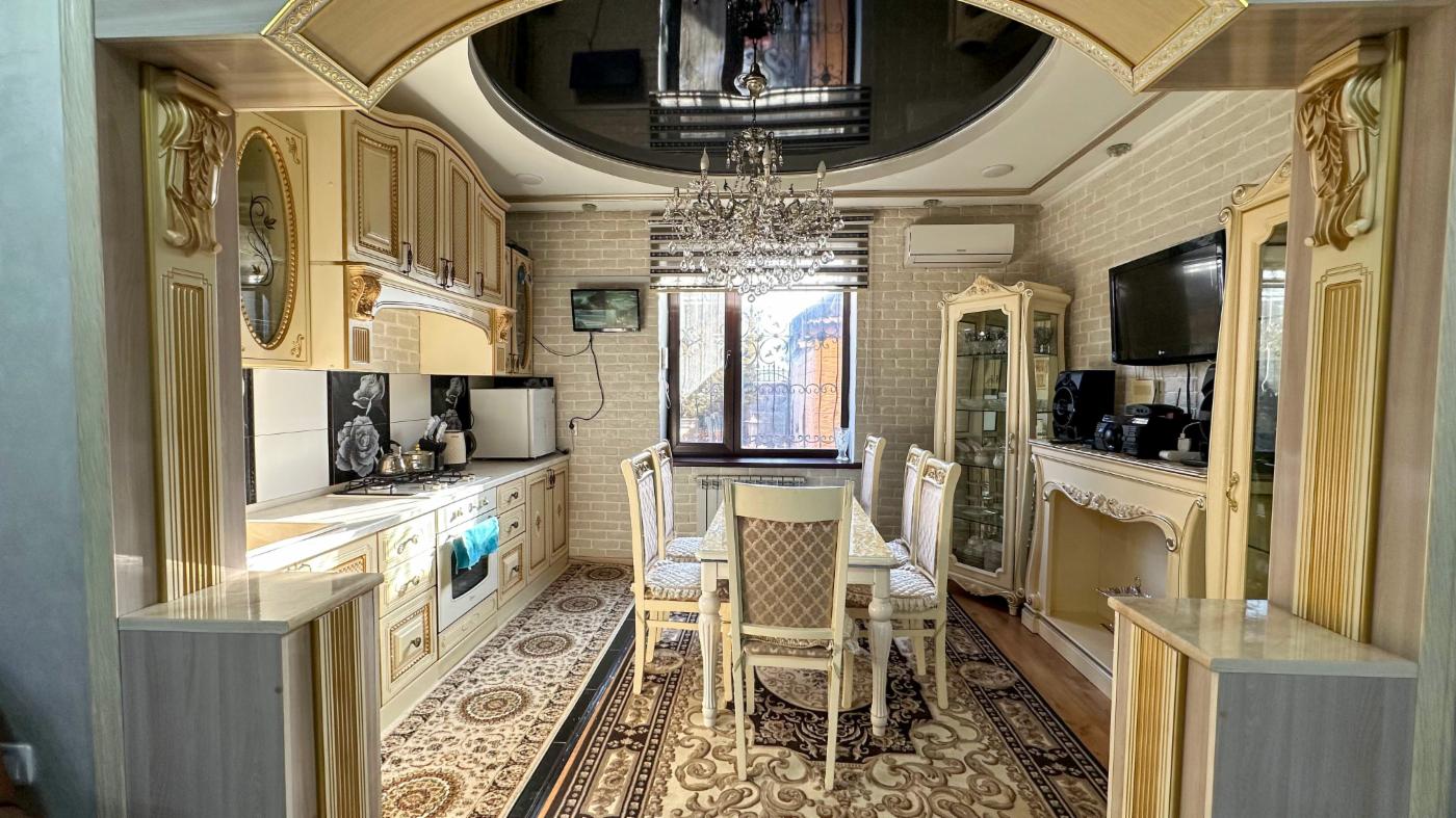 7-комнантный квартира, 223.0 м²,Гаухар Ана за 130 000 000
