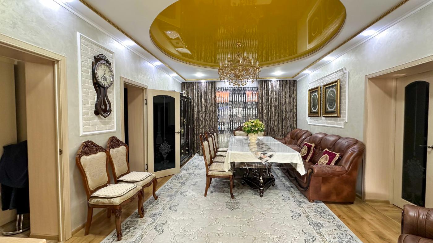 7-комнантный квартира, 223.0 м²,Гаухар Ана за 130 000 000
