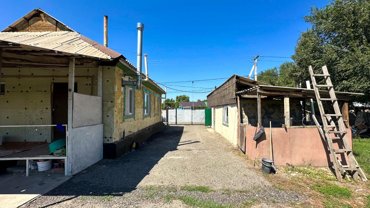 4-комнантный квартира, 74.0 м²,Сулеева за 20 000 000