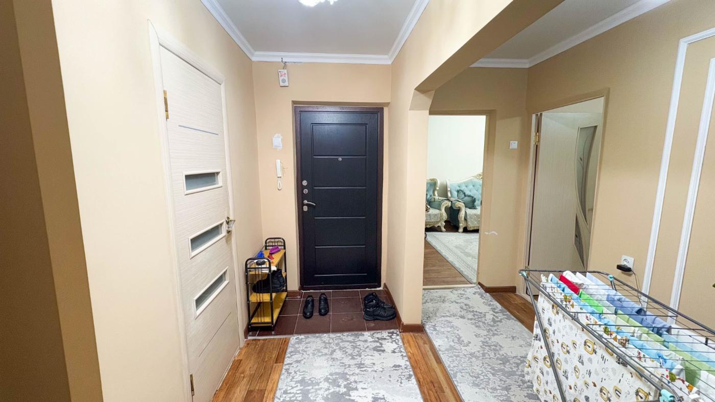 4-комнантная квартира, 93.0 м²,3 мкр за 30 000 000