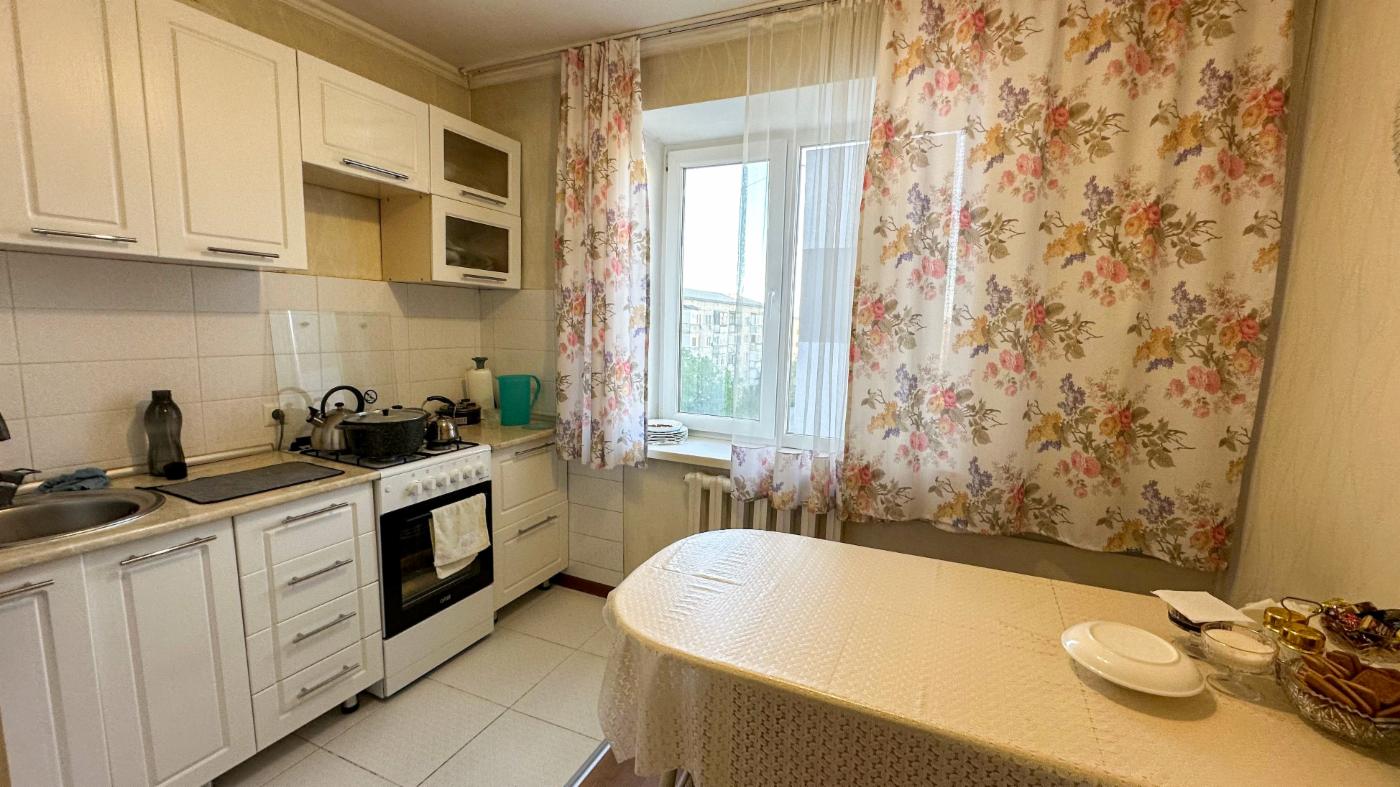 2-комнантная квартира, 54.0 м²,4 мкр за 17 500 000