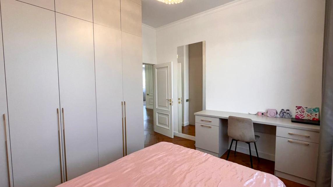 4-комнантный квартира, 134.0 м²,Майстюка за 57 000 000