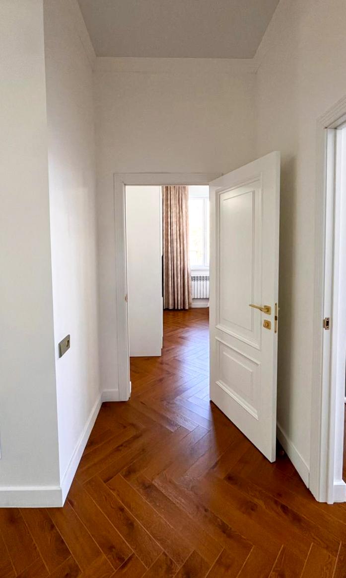 4-комнантный квартира, 134.0 м²,Майстюка за 57 000 000