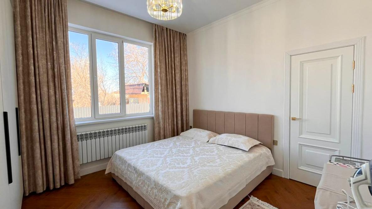 4-комнантный квартира, 134.0 м²,Майстюка за 57 000 000