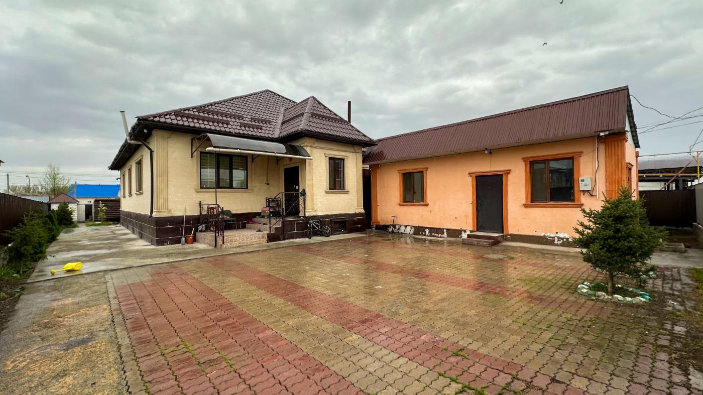 5-комнантный квартира, 180.0 м²,Момышулы за 50 000 000