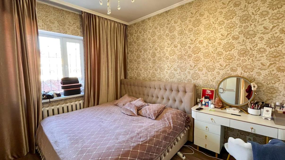 4-комнантный квартира, 92.0 м²,Есетова за 61 200 000
