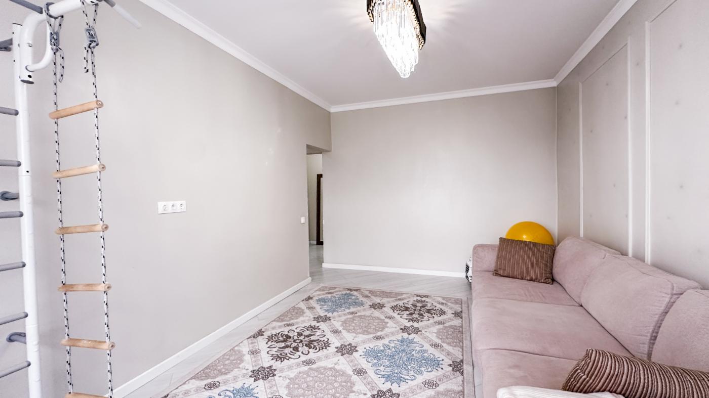 2-комнантная квартира, 61.0 м²,Асановой за 25 500 000