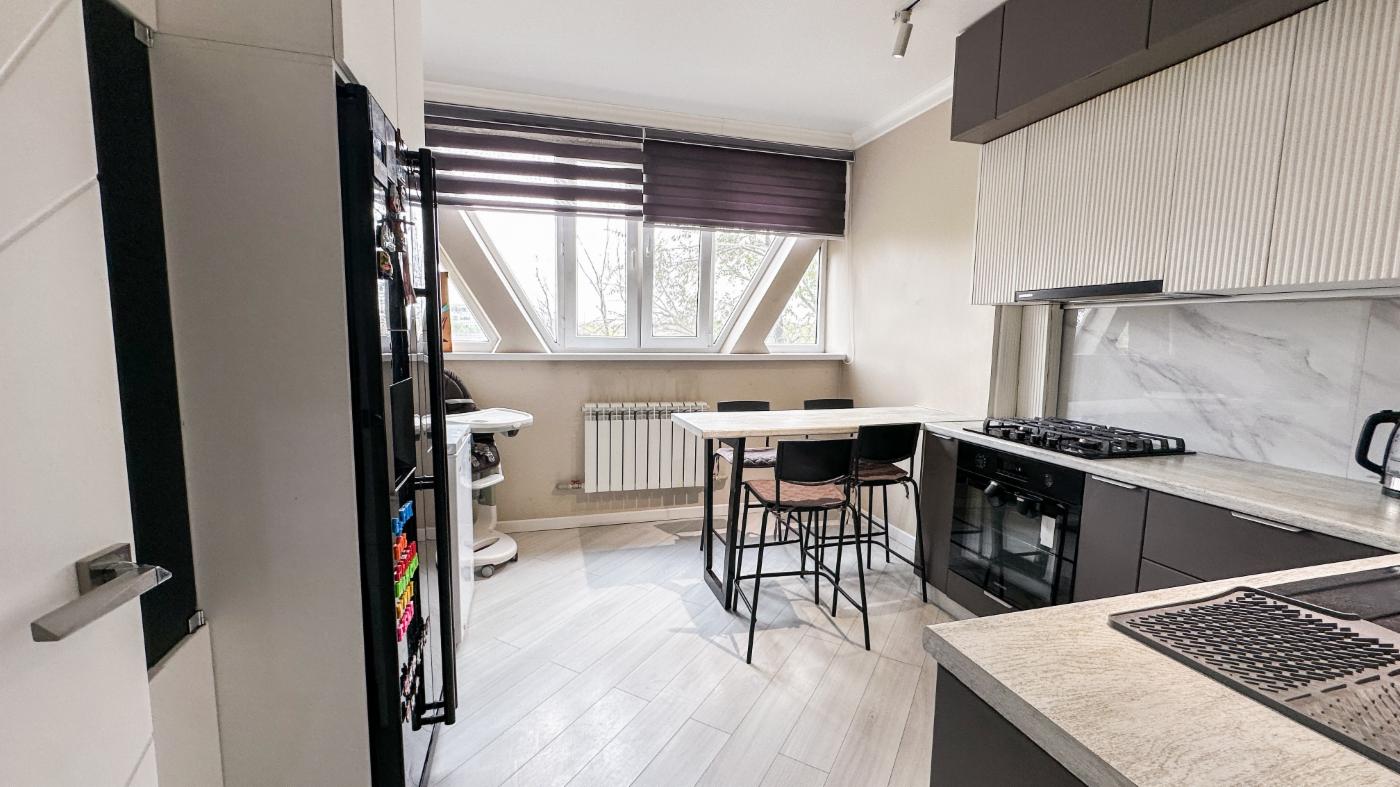 2-комнантная квартира, 61.0 м²,Асановой за 25 500 000
