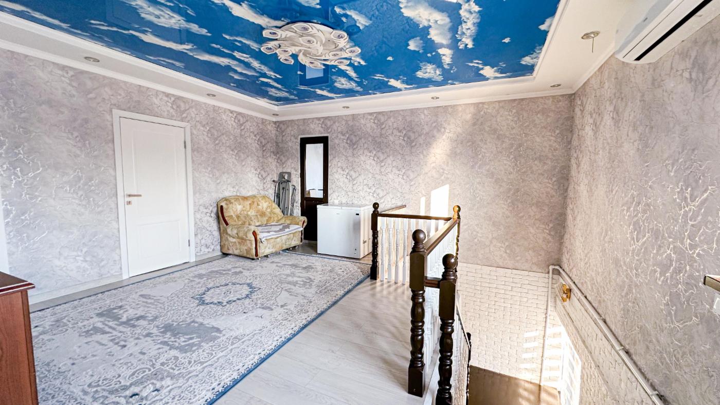 5-комнантный квартира, 230.0 м²,Маяковского за 55 000 000