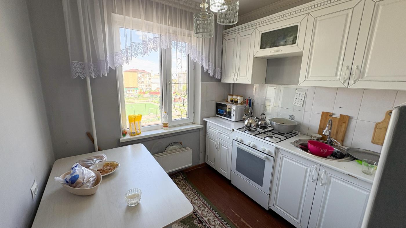 3-комнантная квартира, 63.0 м²,4 мкр за 18 600 000