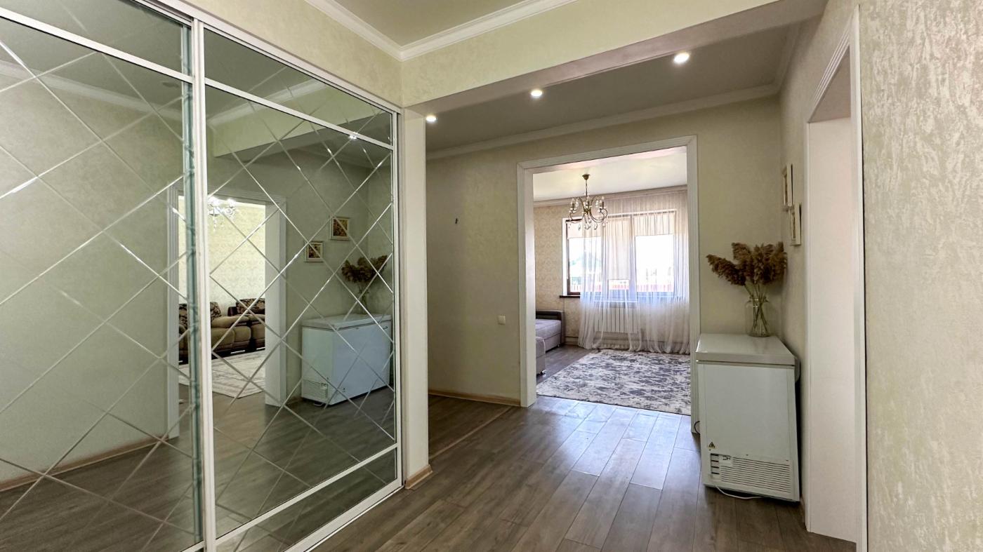 5-комнантный квартира, 141.0 м²,Парасат за 32 000 000