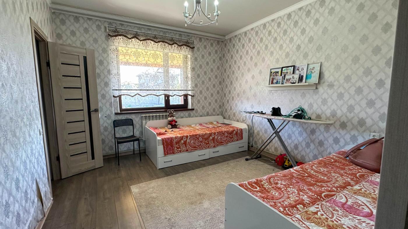 5-комнантный квартира, 141.0 м²,Парасат за 32 000 000