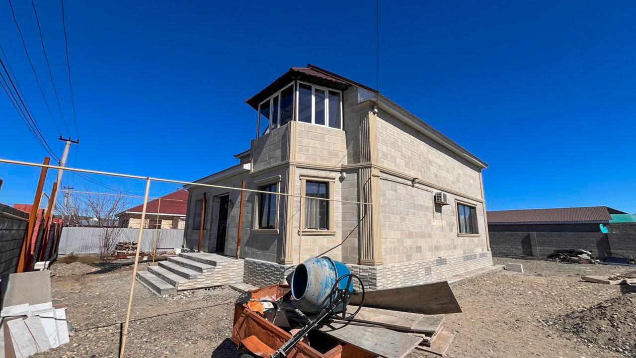 5-комнантный квартира, 211.0 м²,Наурыз за 65 000 000