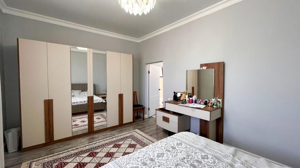 5-комнантный квартира, 211.0 м²,Наурыз за 65 000 000