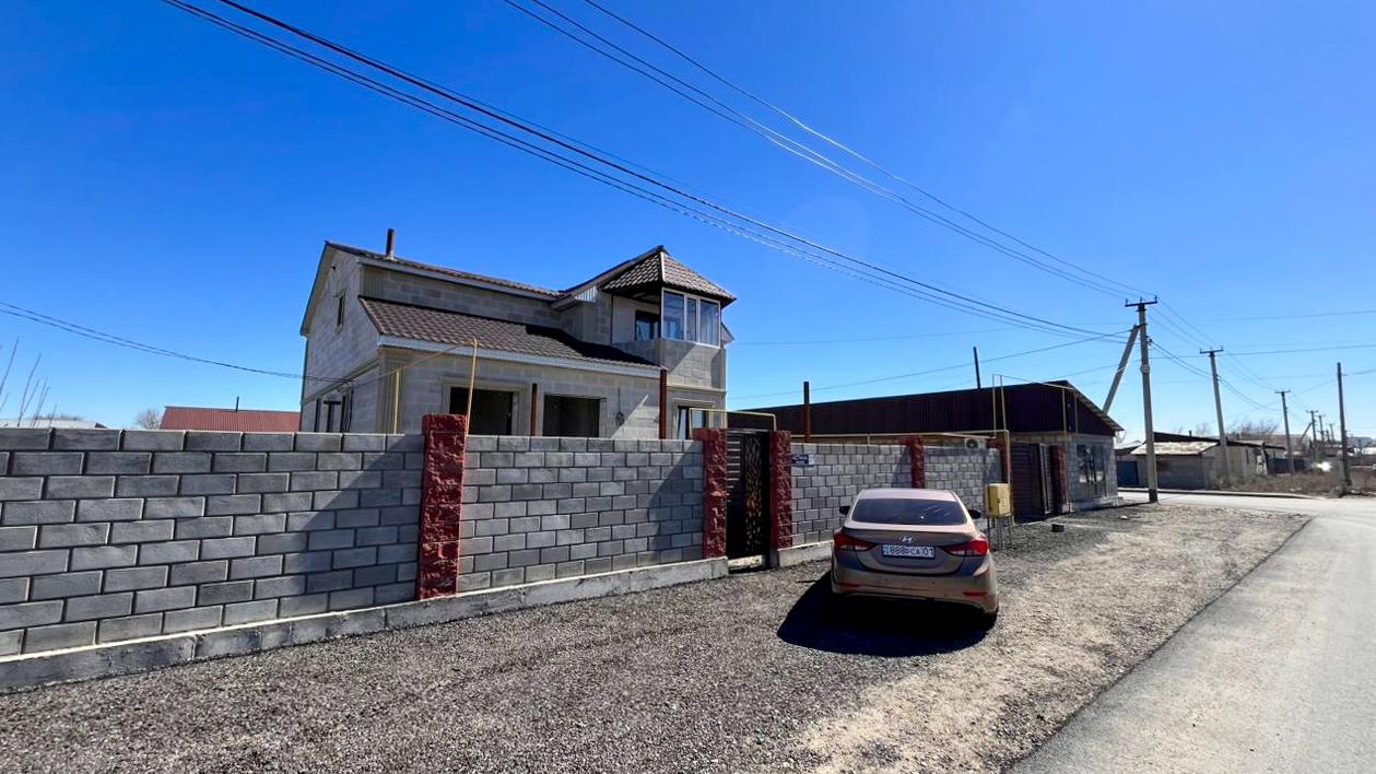 5-комнантный квартира, 211.0 м²,Наурыз за 65 000 000