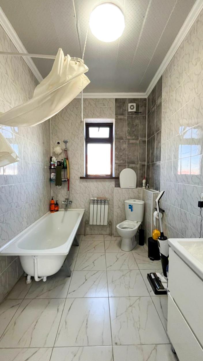 5-комнантный квартира, 211.0 м²,Наурыз за 65 000 000