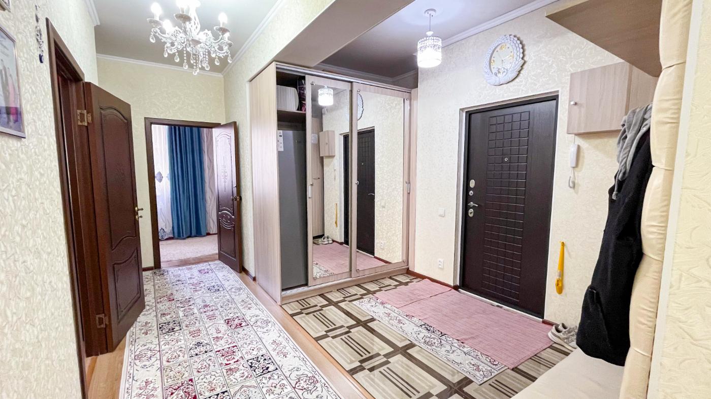 4-комнантная квартира, 112.0 м²,5 мкр за 40 000 000