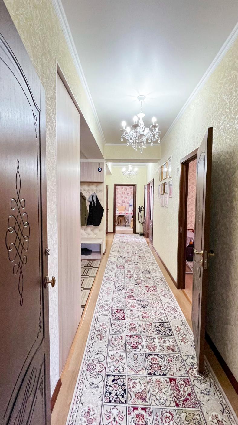 4-комнантная квартира, 112.0 м²,5 мкр за 40 000 000