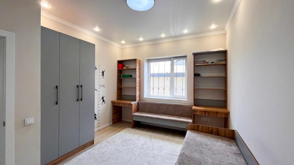 5-комнантный квартира, 200.0 м²,Жазиралы за 65 500 000