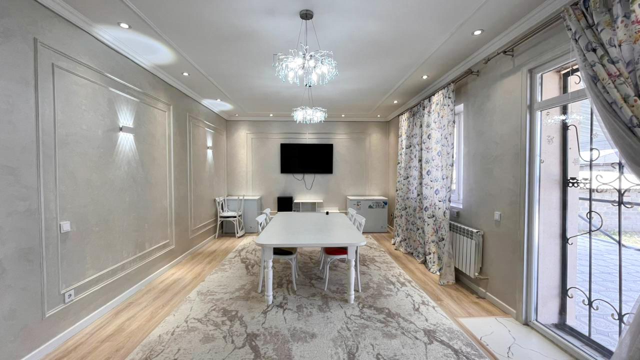 5-комнантный квартира, 200.0 м²,Жазиралы за 65 500 000