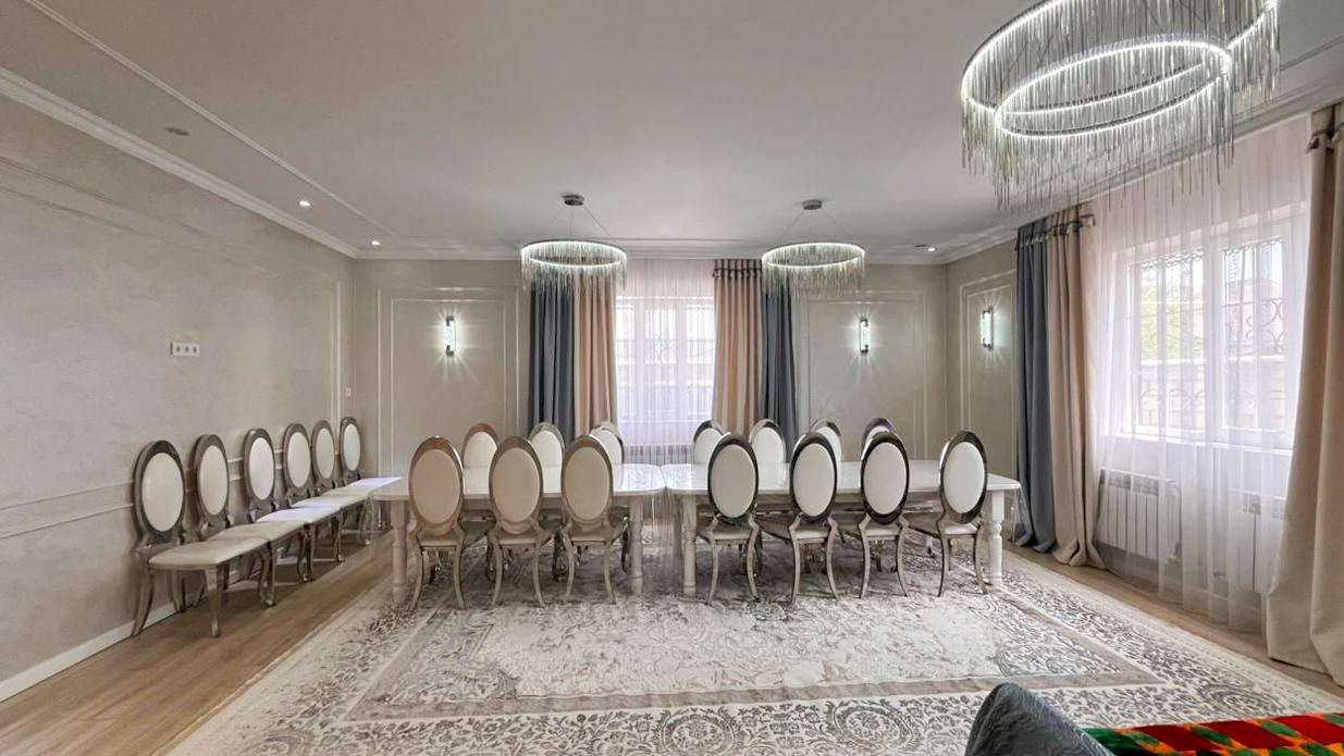 5-комнантный квартира, 200.0 м²,Жазиралы за 65 500 000