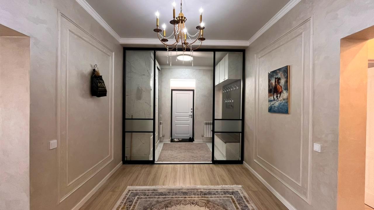 5-комнантный квартира, 200.0 м²,Жазиралы за 65 500 000