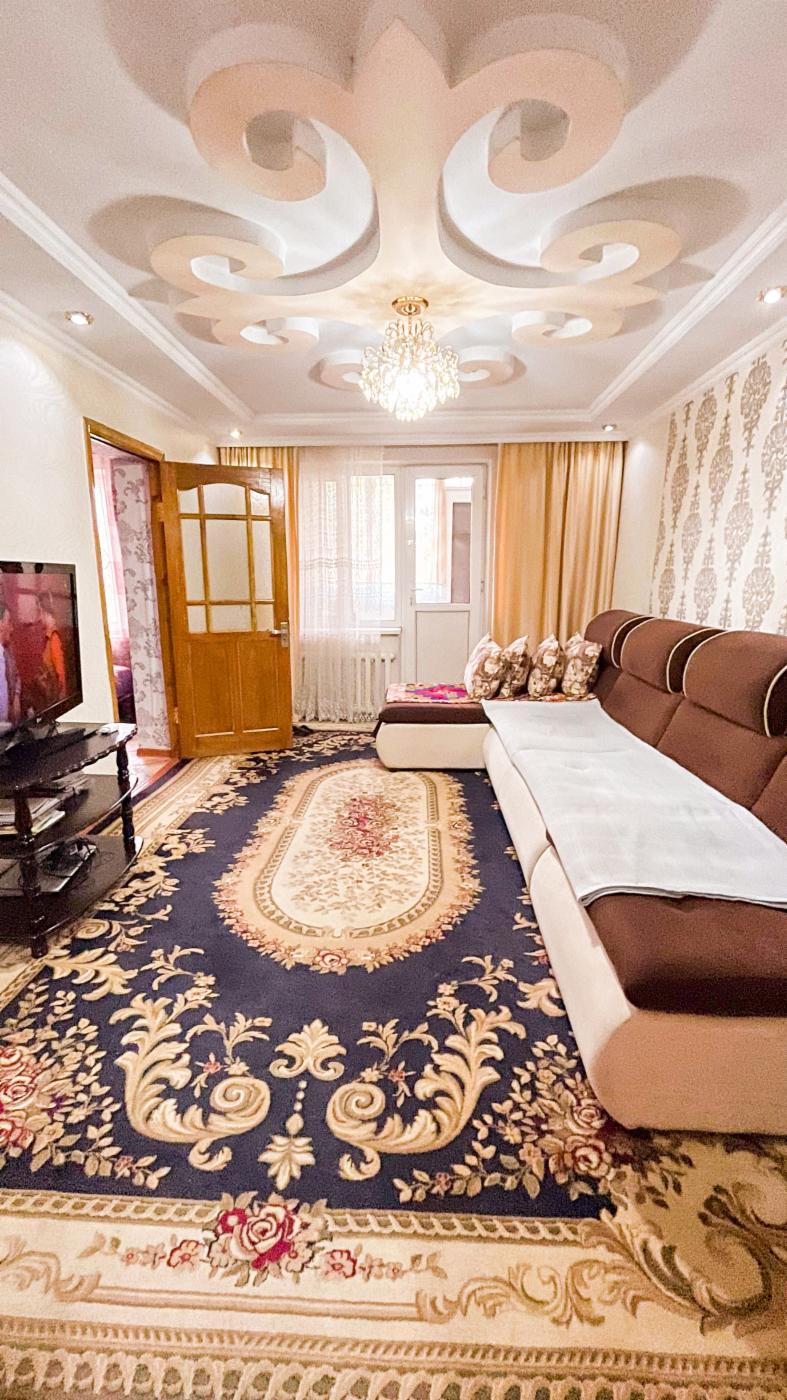 4-комнантная квартира, 70.0 м²,Циалковского за 18 500 000