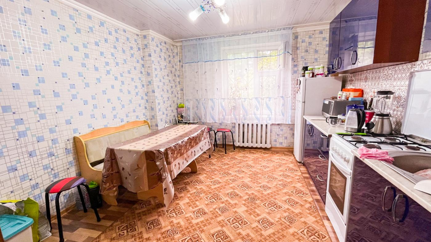 4-комнантная квартира, 70.0 м²,Циалковского за 18 500 000