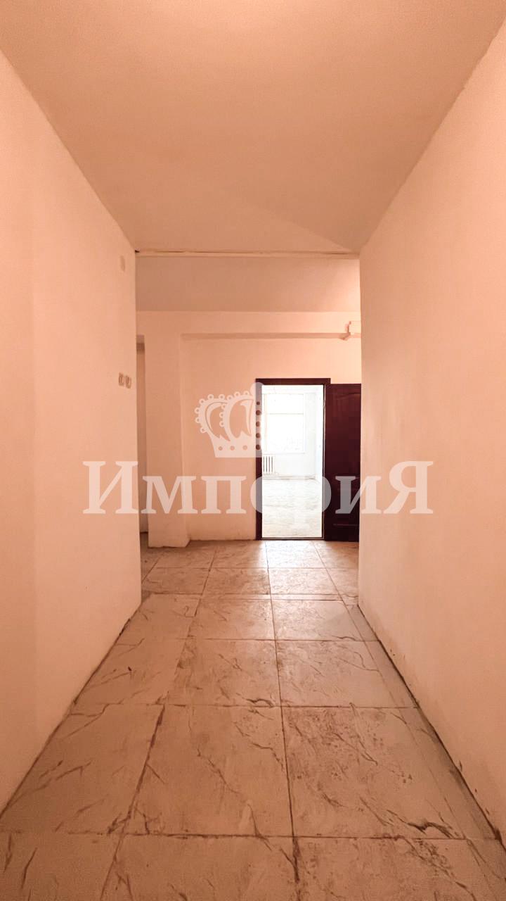 11-комнантный квартира, 200.0 м²,Абая за 65 000 000